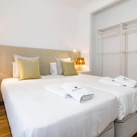 Seaside Paradise With A Private Pool And Walking Distance To The Марбелья