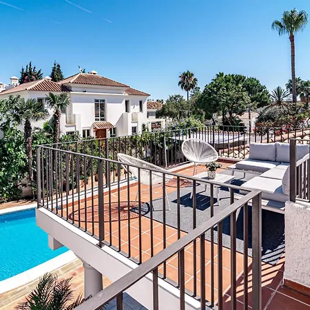 Seaside Paradise With A Private Pool And Walking Distance To The *