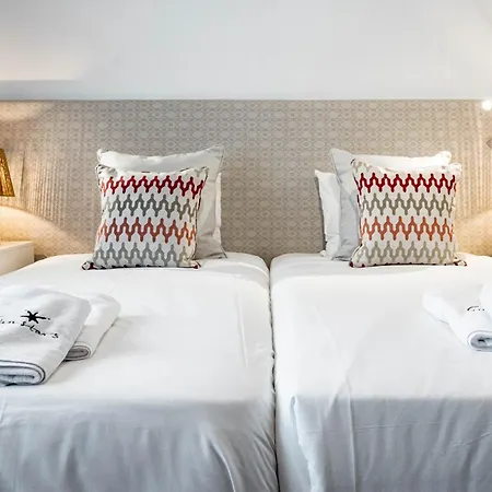 Seaside Paradise With A Private Pool And Walking Distance To The * Марбелья