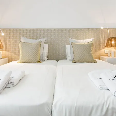 Villa Seaside Paradise With A Private Pool And Walking Distance To The