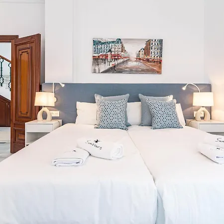 Seaside Paradise With A Private Pool And Walking Distance To The *