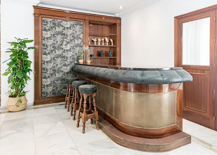 Вілла Seaside Paradise With A Private Pool And Walking Distance To The *