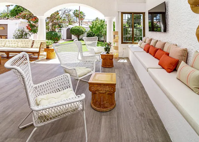 Seaside Paradise With A Private Pool And Walking Distance To The Willa