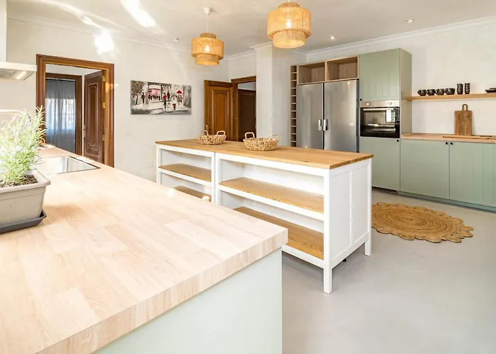 Seaside Paradise With A Private Pool And Walking Distance To The Willa