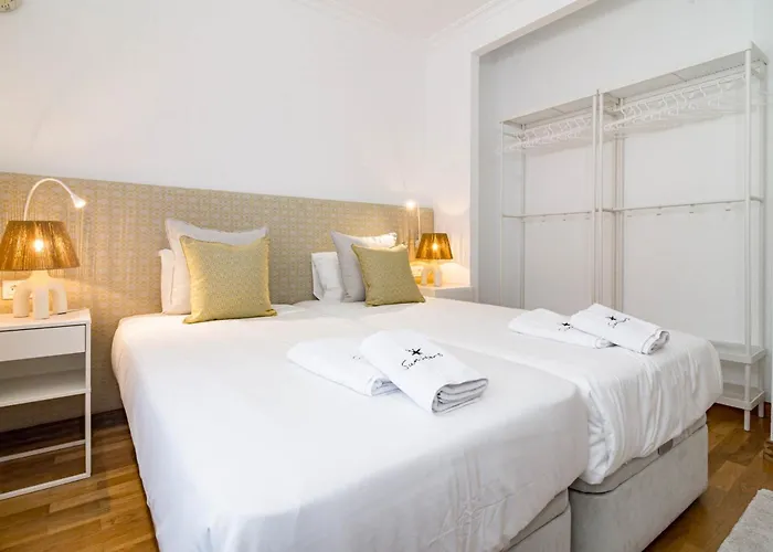 Seaside Paradise With A Private Pool And Walking Distance To The Марбелья