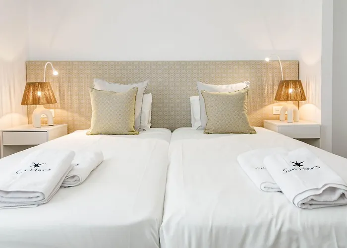 Вілла Seaside Paradise With A Private Pool And Walking Distance To The