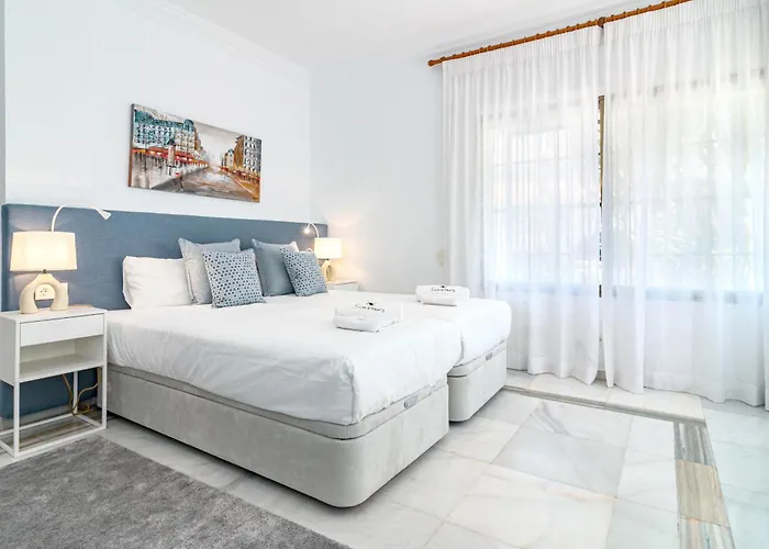 Seaside Paradise With A Private Pool And Walking Distance To The Willa Marbella