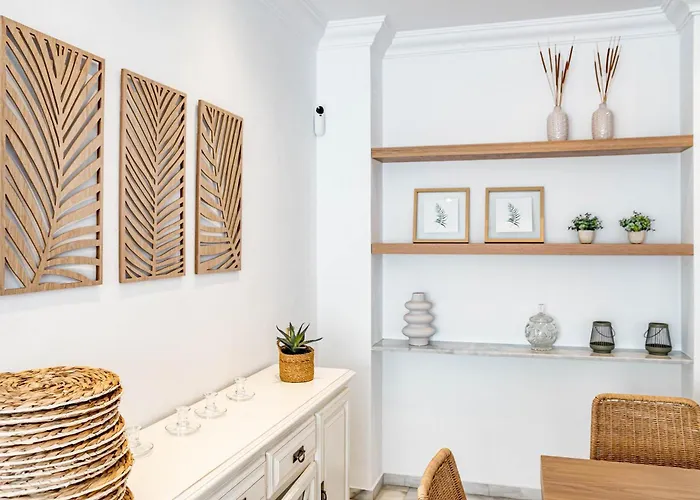 Seaside Paradise With A Private Pool And Walking Distance To The Marbella