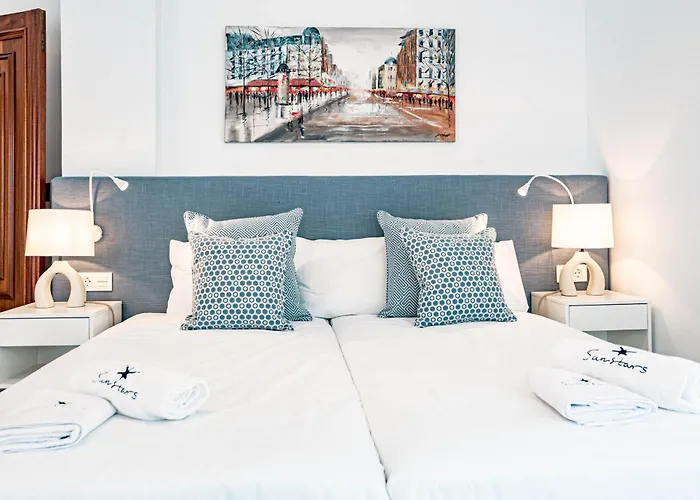 Seaside Paradise With A Private Pool And Walking Distance To The Вілла