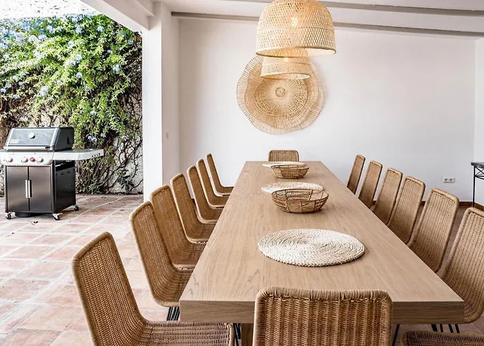 Seaside Paradise With A Private Pool And Walking Distance To The * Marbella