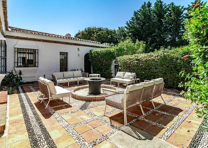 Seaside Paradise With A Private Pool And Walking Distance To The * Marbella