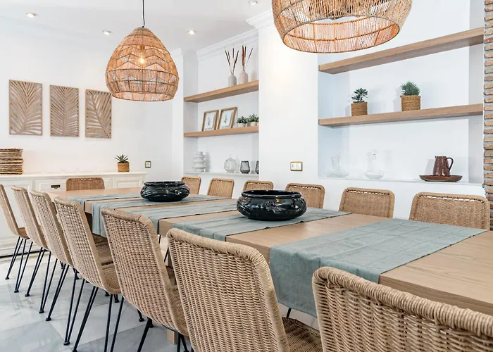 Seaside Paradise With A Private Pool And Walking Distance To The Marbella